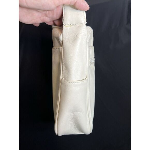 Giani Bernini Ivory Leather Shoulder Handbag Purse Top Zip w/ Logo -Side Pockets - Picture 11 of 13